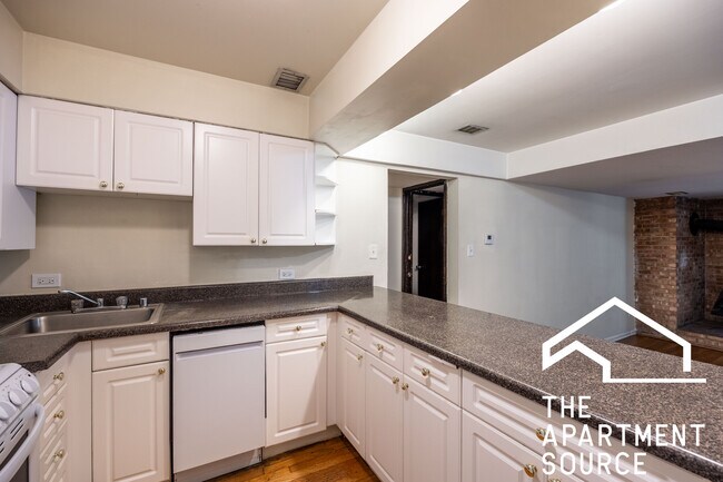 Photo - 1214 N La Salle Dr