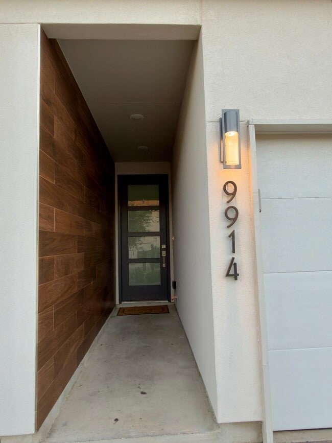 Photo - 9914 Kaspar Dr Unidad 9914