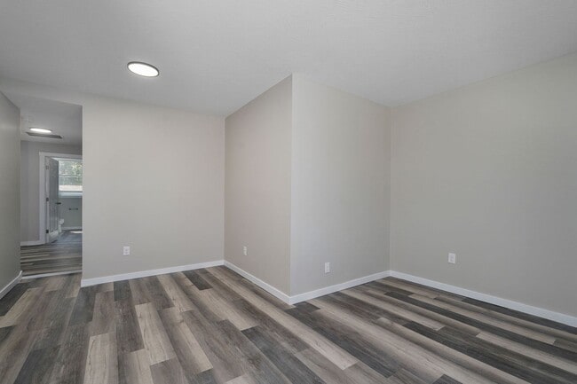 Photo - 652 S Jefferson Ave