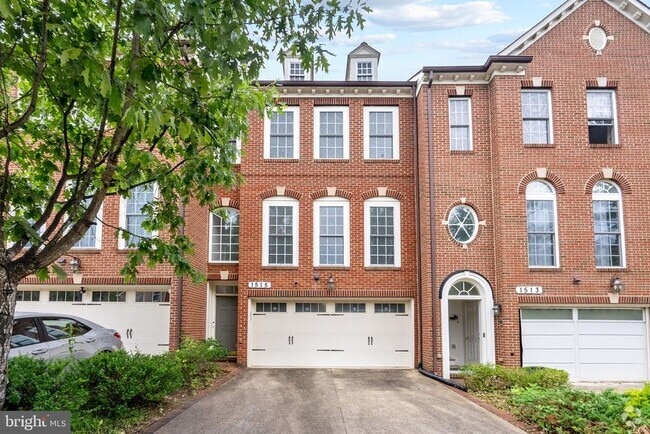 Building Photo - 1515 Regent Manor Ct Rental