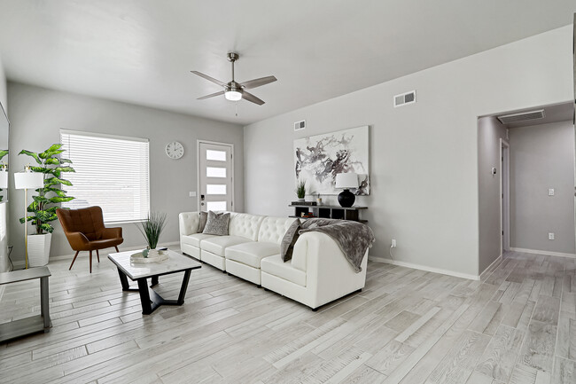 Building Photo - 400 Frodsham St Unit 400 Frodsham St Rental