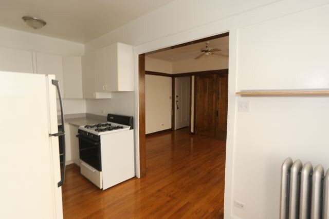 Photo - 824 W Waveland Ave Unit 50
