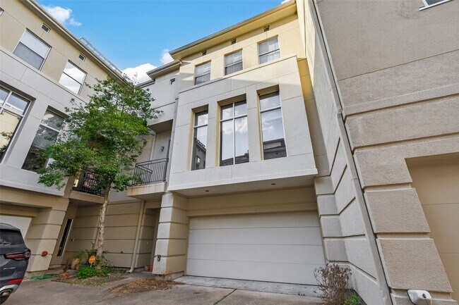 Photo - 1112 Columbus St Unit B