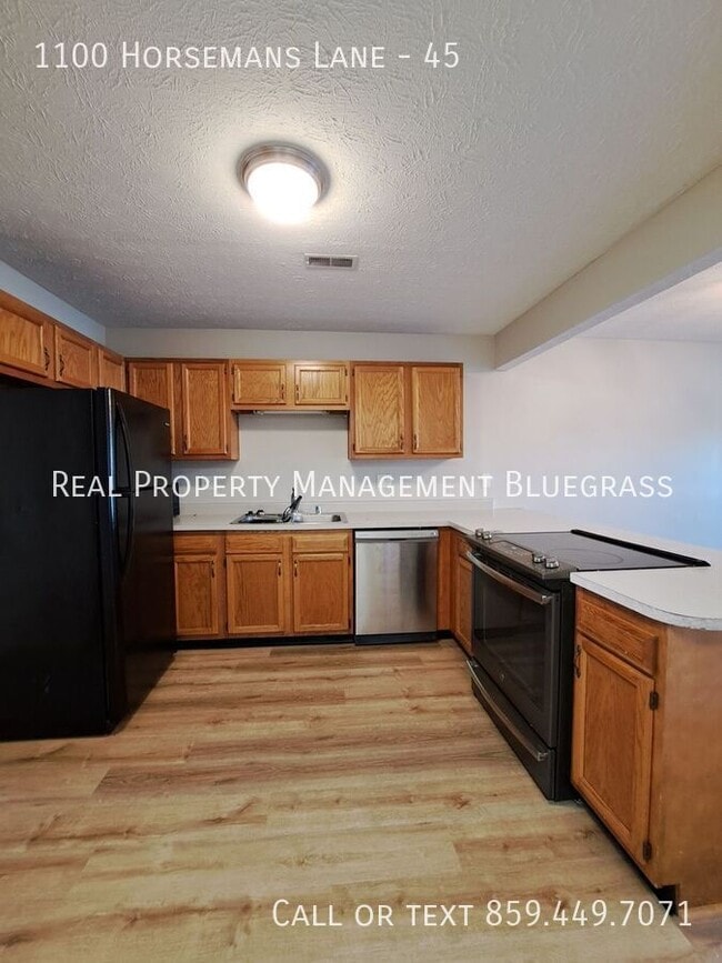 Photo - 1100 Horsemans Ln