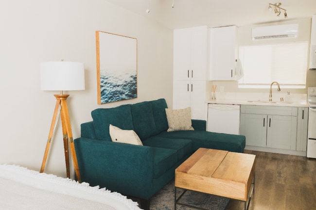 Photo - 3658 Marlborough Ave Unit 3658