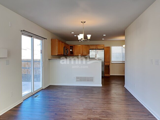 Photo - 485 Winebrook Way