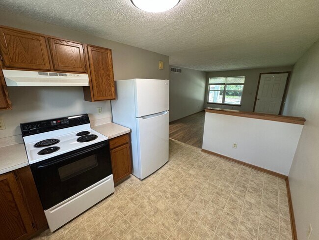 Photo - 639 W Highland Ave