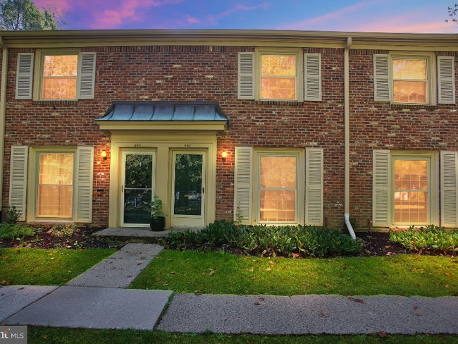 Building Photo - 442 Old Penllyn Pike