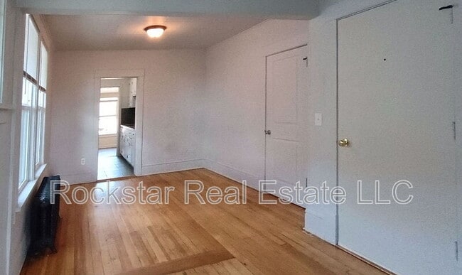 Photo - 1524 W Gardner Ave Unit 2
