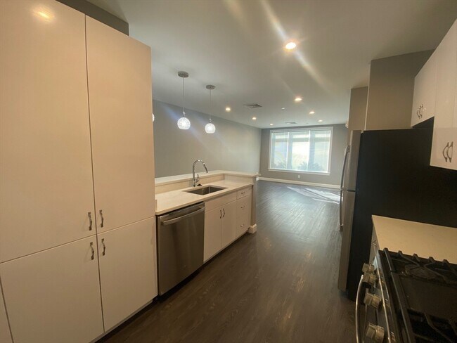 Photo - 4945 Washington St Unit 107