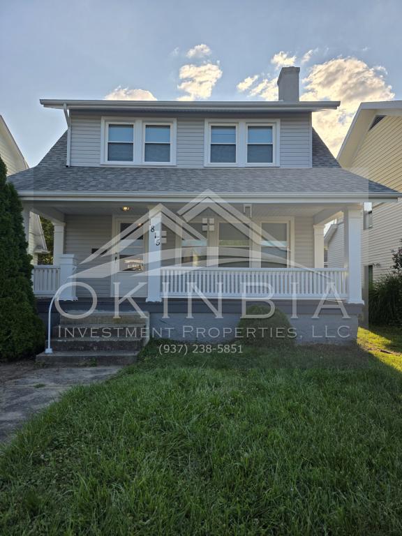 Building Photo - 1815 Catalpa Dr.