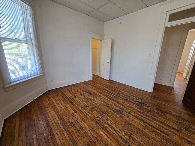 Photo - 1007 N Mason St Unit 1007 N Mason- Upper