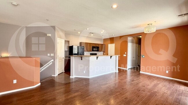 Building Photo - 1265 S Aaron