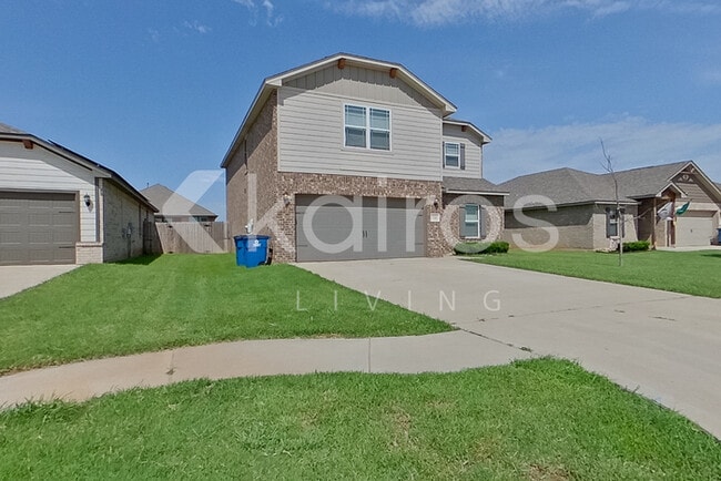 Photo - 721 St James Pl