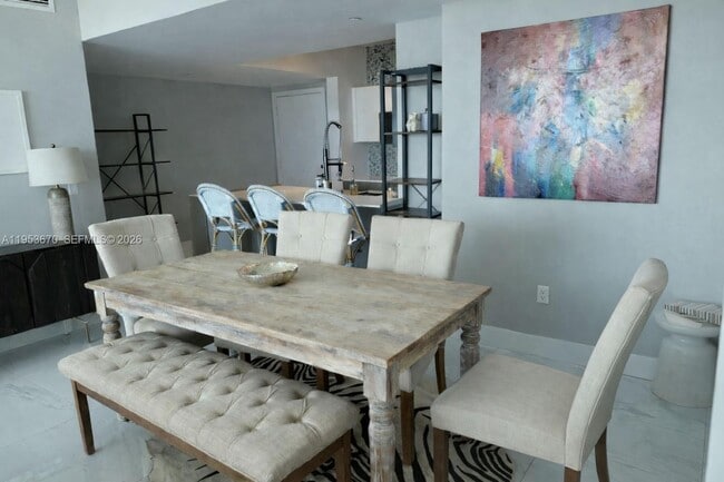 Photo - 951 Brickell Ave Unidad 3304