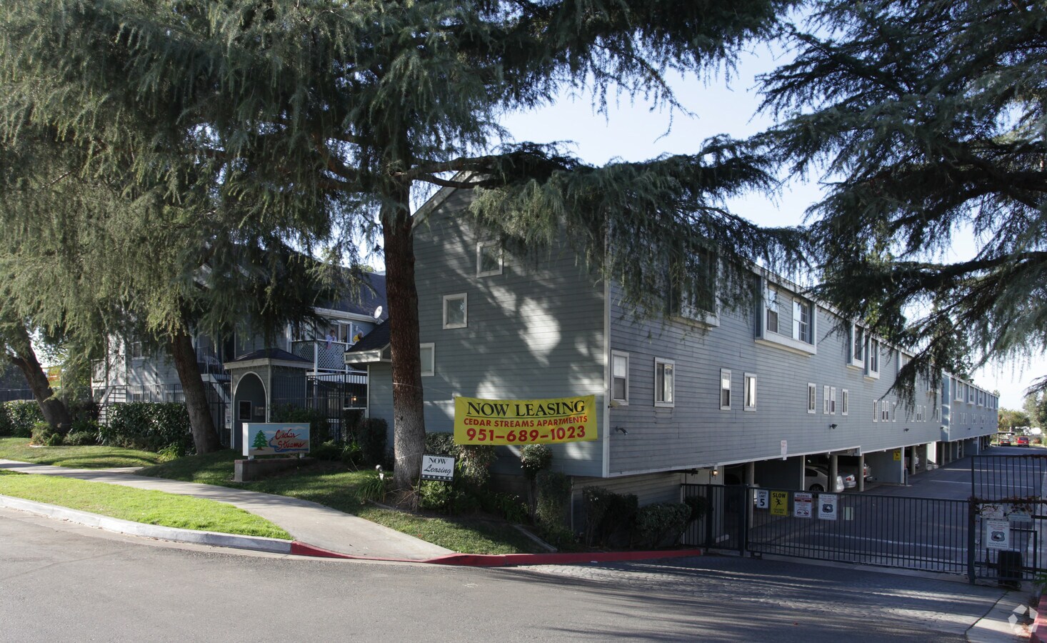 Cedar Streams Apartments - Cedar Streams Apartments