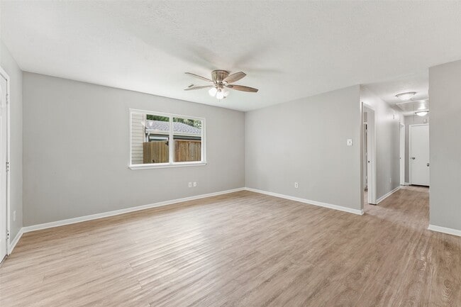 Photo - 6011 Beaconridge Dr