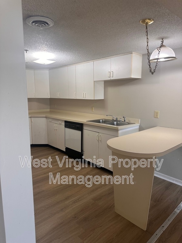 Photo - 104 N 8th St Unit 208