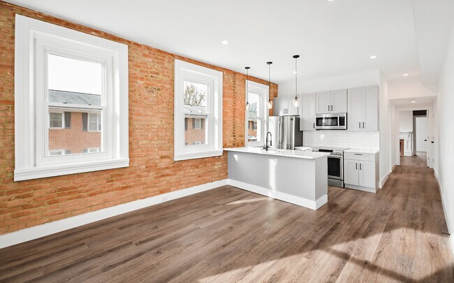 Photo - 123 W Main St Unidad D