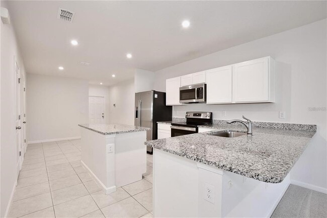 Photo - 421 Sedgewick Dr