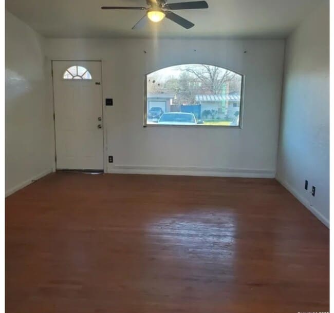 Photo - 339 Ashland Dr