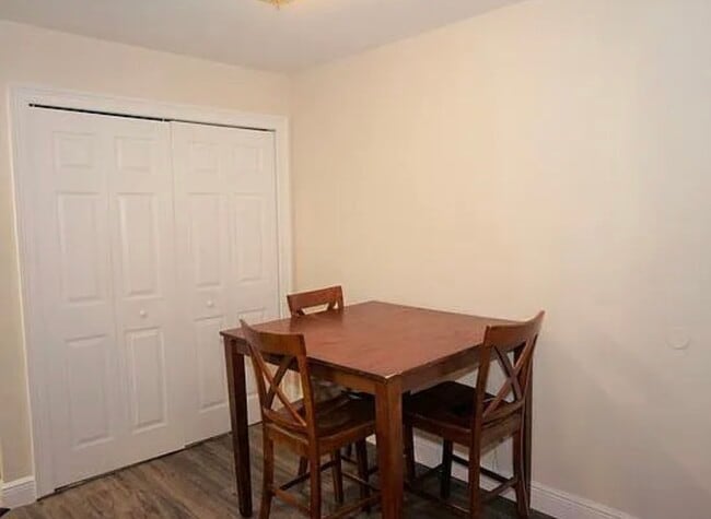 Photo - 375 Lake Ontario Ct Unit 201