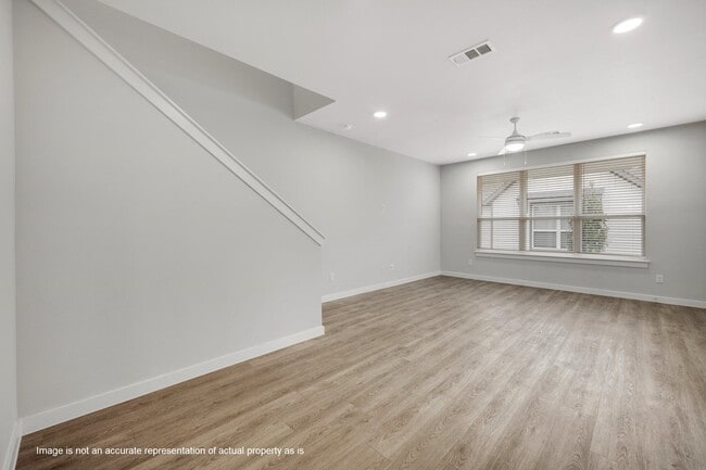 Photo - 2404 Eaton St