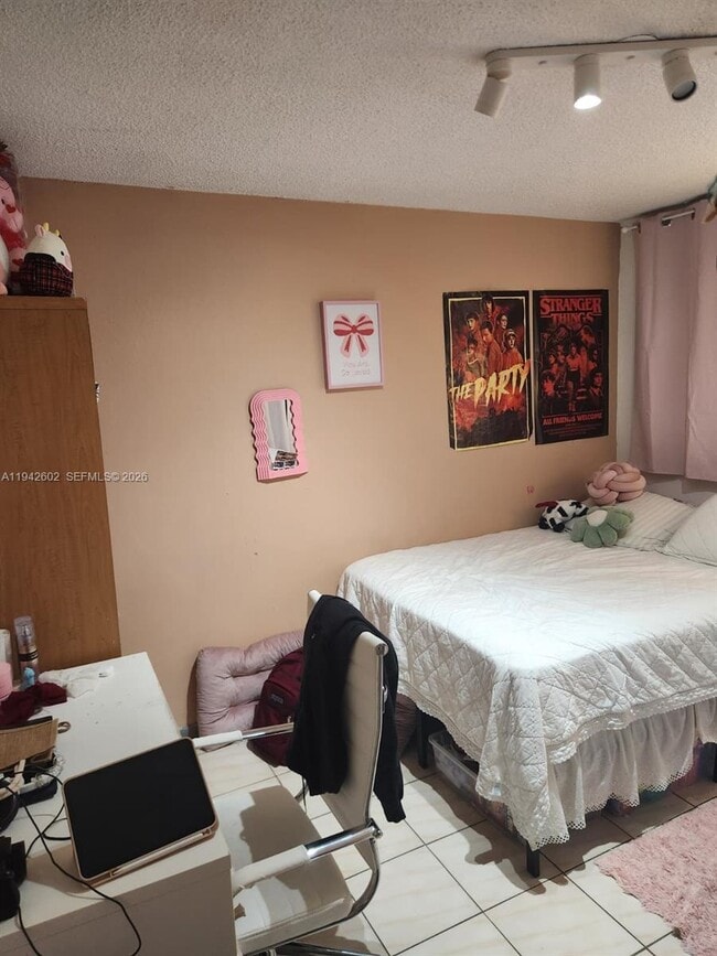 Photo - 2498 SW 17th Ave Unit 4209