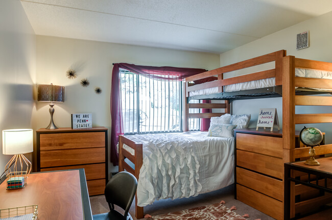 Meridian on College Avenue Apartments | Penn State University | Off ...