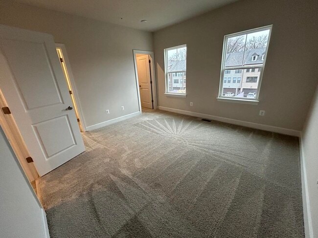 Photo - 3503 Carnaby St