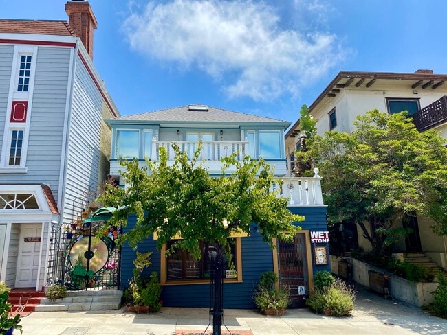 Photo - 1929-1929 Fourth Ave Unidad C