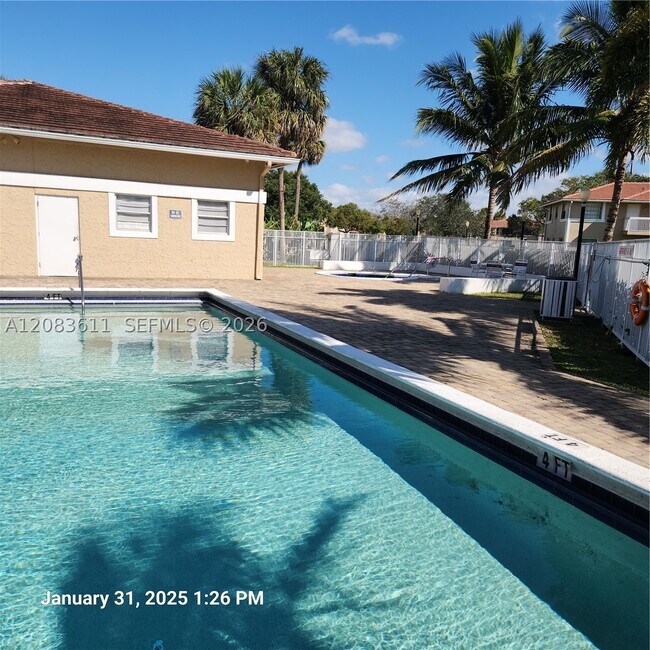 Photo - 10004 Twin Lakes Dr Unit 36-F
