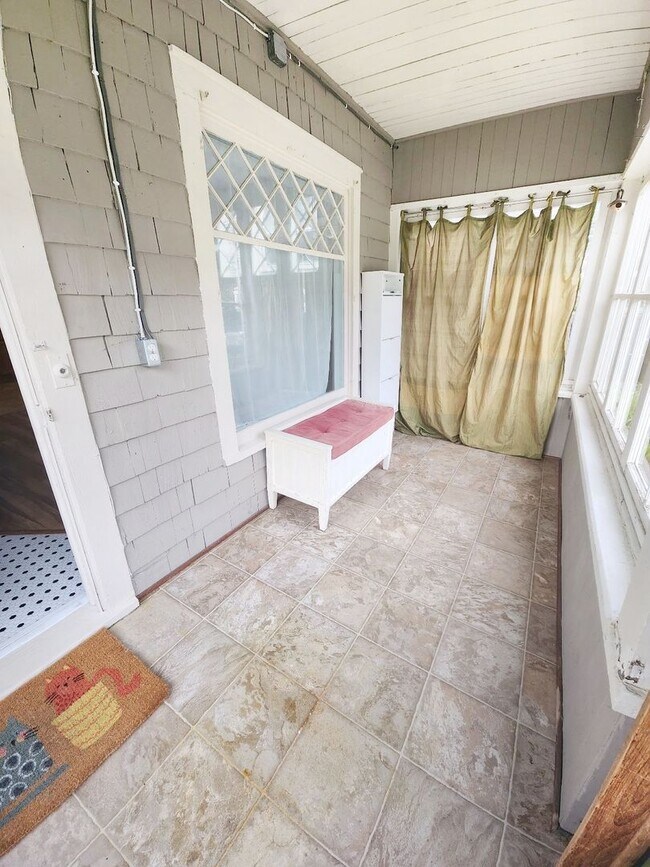 Photo - Two Bedroom Single Family Home For Lease