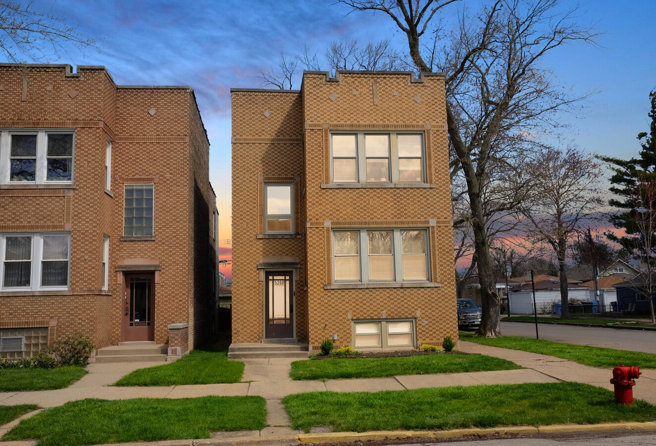 Photo - 5200 W Winona St Unit G