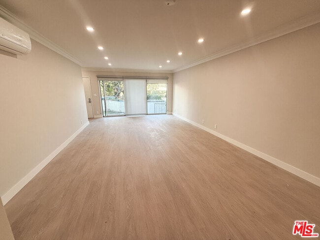 Photo - 1117 S Bedford St Unit 101