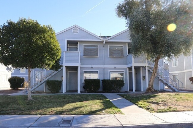 Building Photo - 1884 Nebula Dr Unit 176