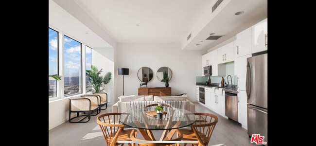 Photo - 1100 Wilshire Blvd Unit Sky Box Penthouse