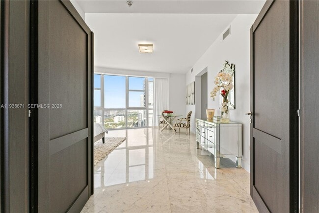 Photo - 18201 Collins Ave Unit 5001