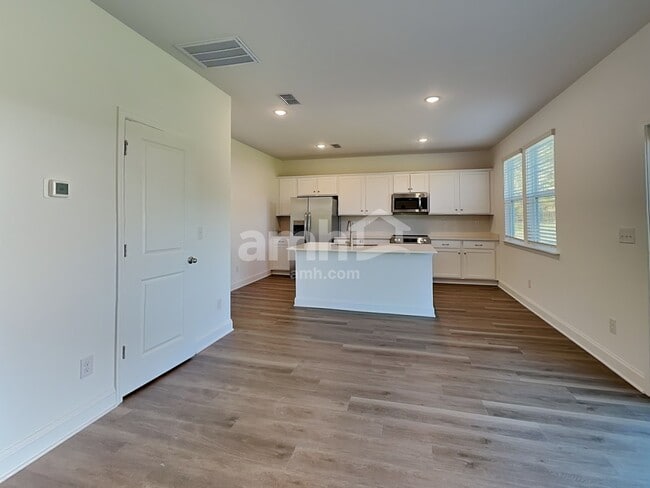 Photo - 1144 Livengood Wy