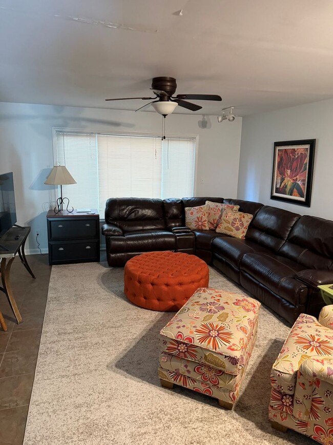 Photo - Renovated 3br in Chancellor Square, 2 blocks to Franklin St., walk to campus!