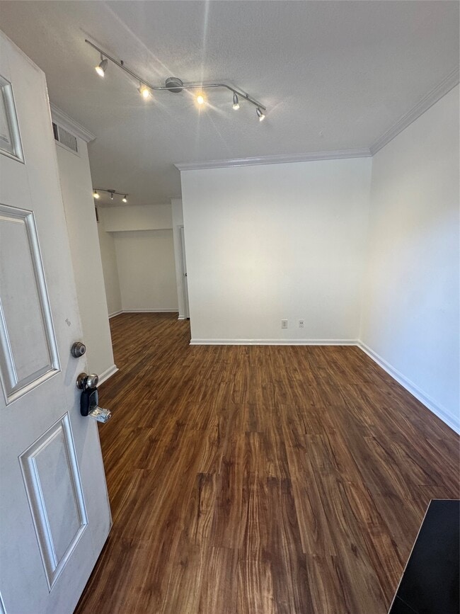 Photo - 921 Marine Dr Unit 210