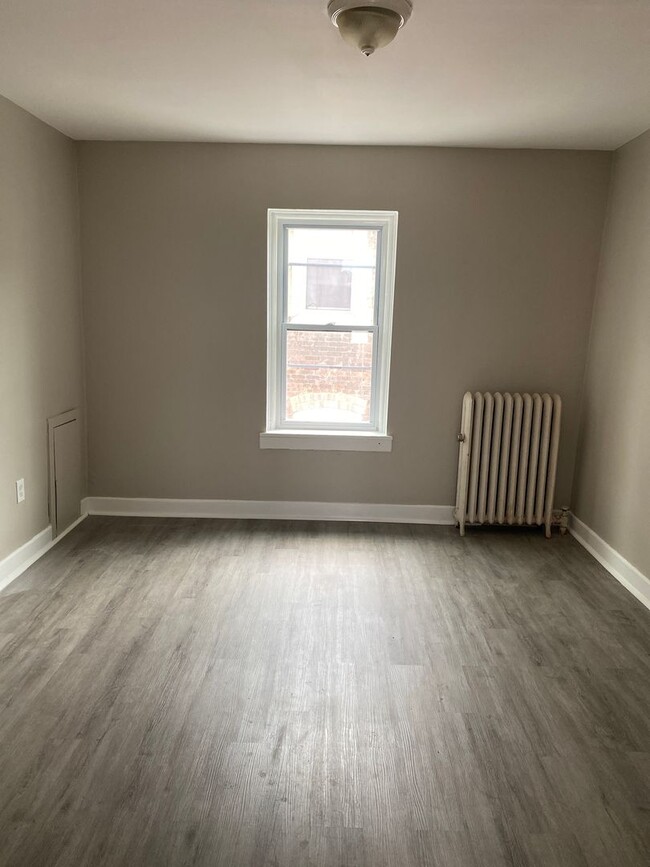 Photo - 532 Breck St Unit 2nd floor