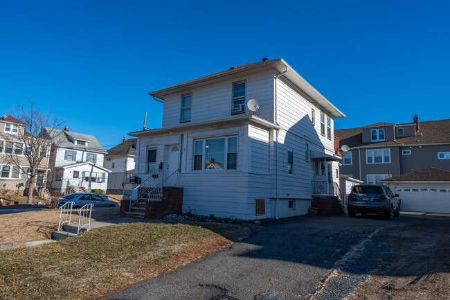 Building Photo - 96 Curie Ave Unit First Floor