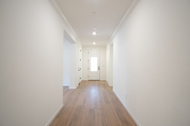 Photo - Stunning 4-bedroom 2.5 bathroom