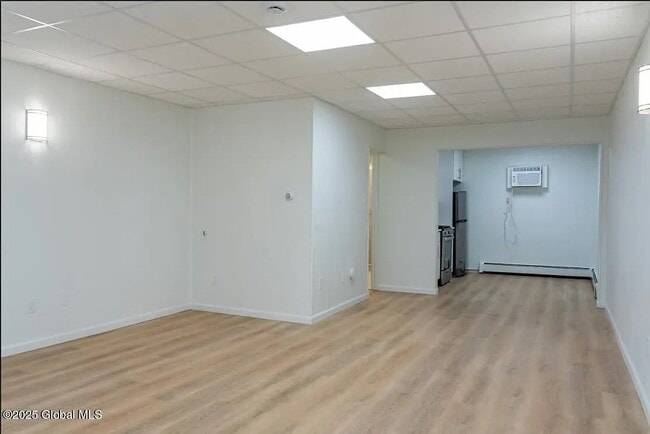 Building Photo - 195 S Broadway Unit 4