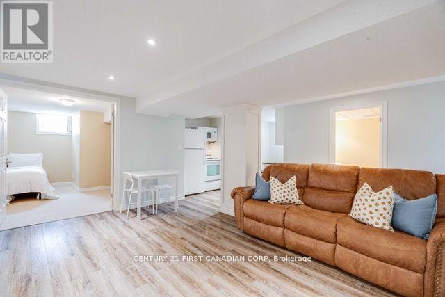Photo - 216 Irving Pl