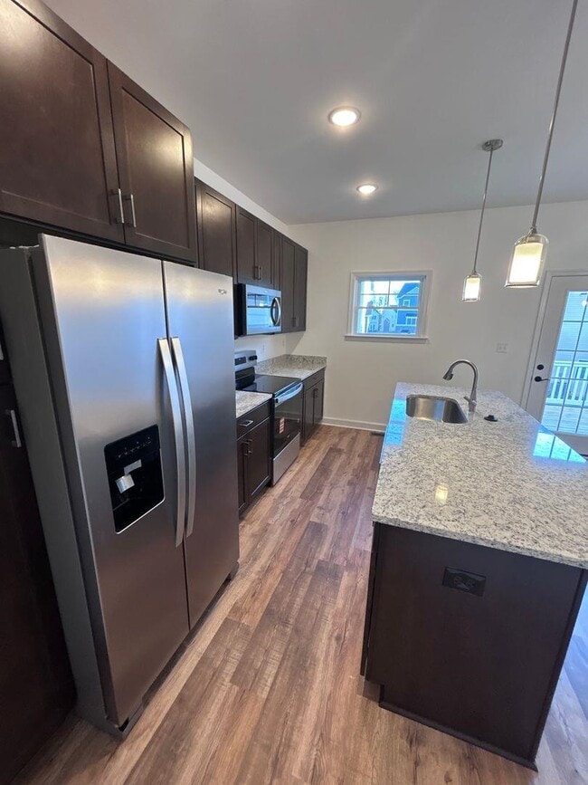 Photo - 1416 DERBY Dr