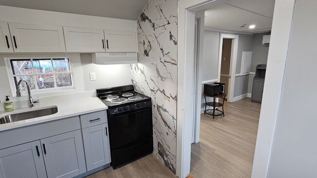 Photo - 825 Scenic Hwy