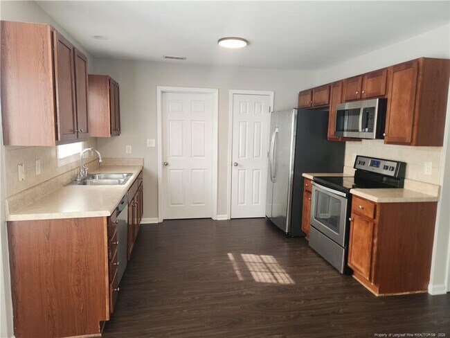 Photo - 2148 Yellowbrick Rd