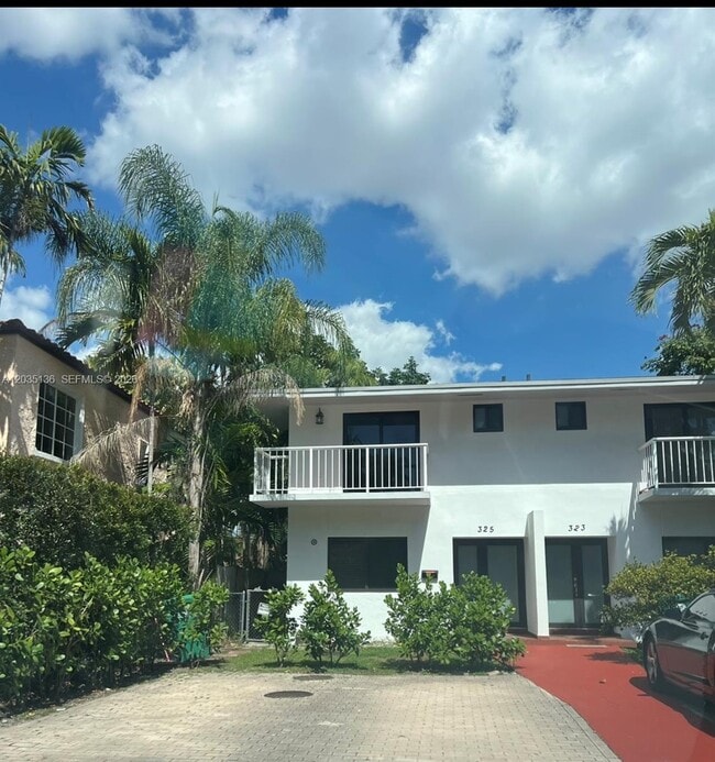 Photo - 325 Menores Ave